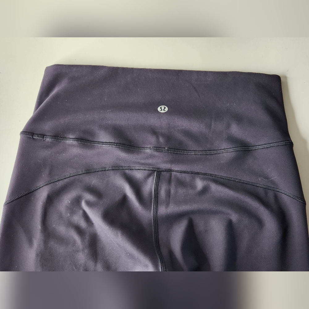 Lululemon black leggings size 6